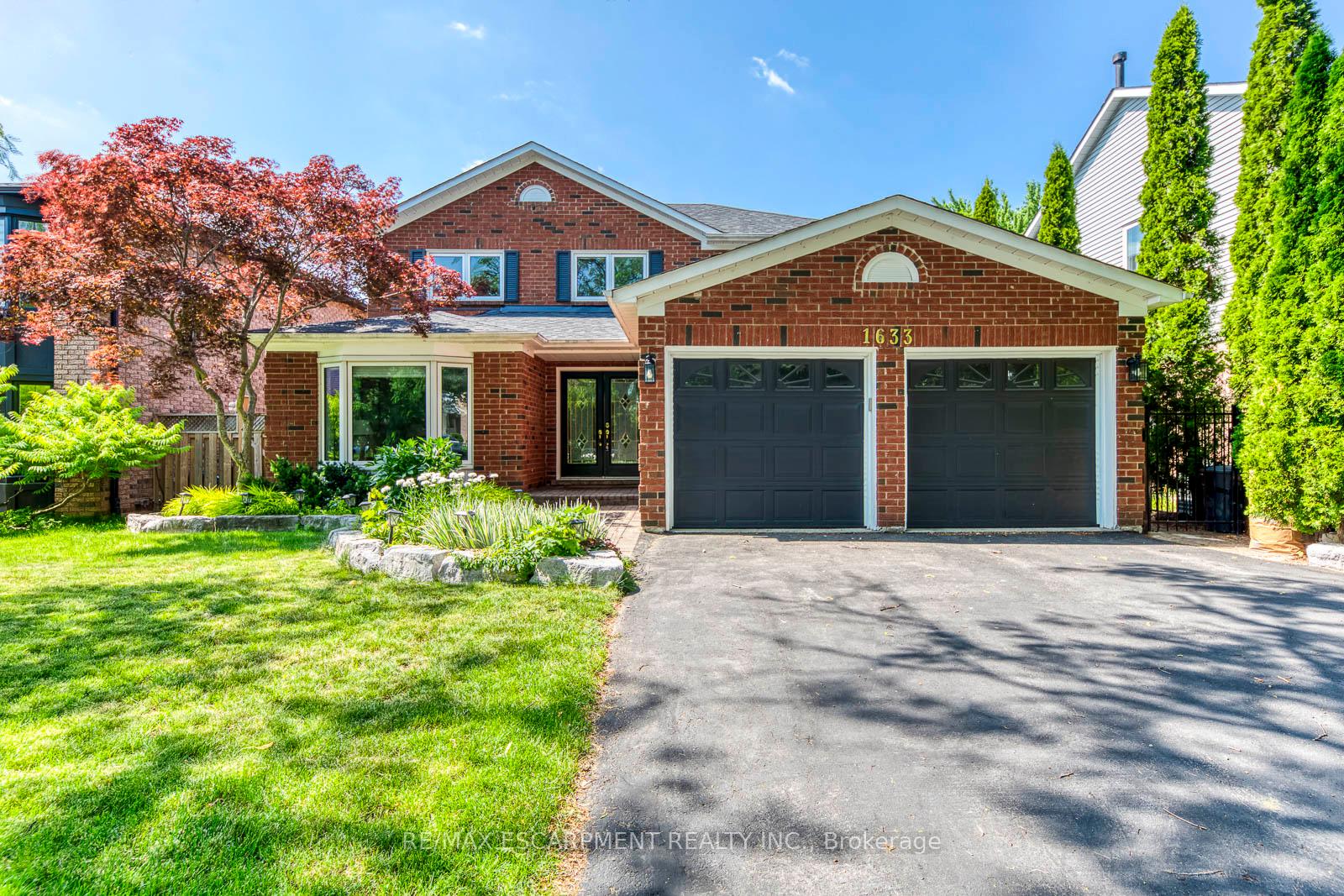 1633-greenbriar-drive-oakville-ontario-w13518550
