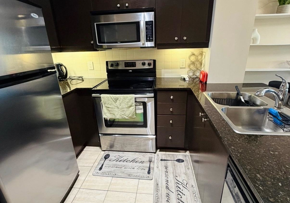 50-absolute-avenue-mississauga-ontario-w13518552