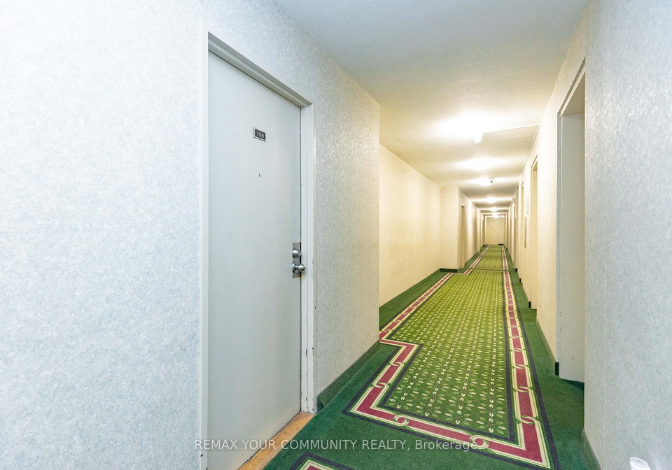 85-emmett-avenue-toronto-north-york-ontario-w13518610