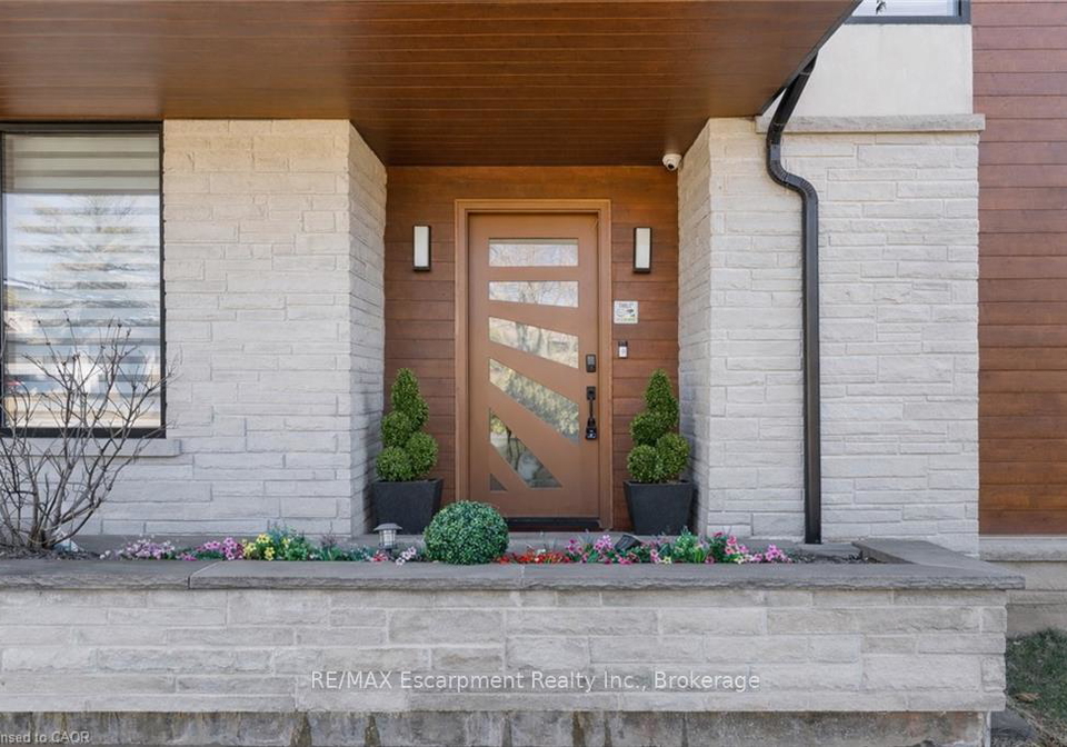 1526-bridge-road-oakville-ontario-w13518770