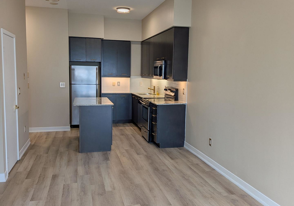 360-square-one-drive-mississauga-ontario-w13518786