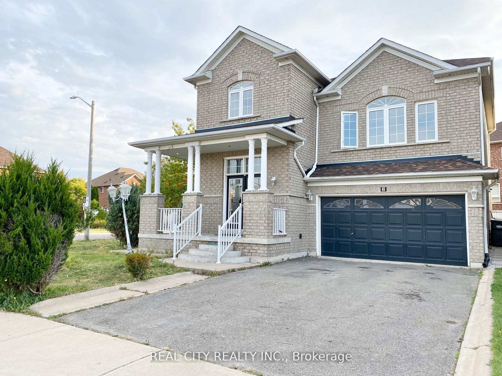 2-wandering-trail-drive-brampton-ontario-w13518892