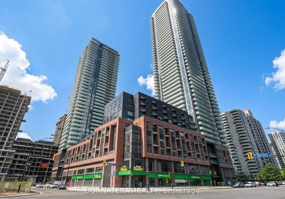 430-square-one-drive-mississauga-ontario-w13518970