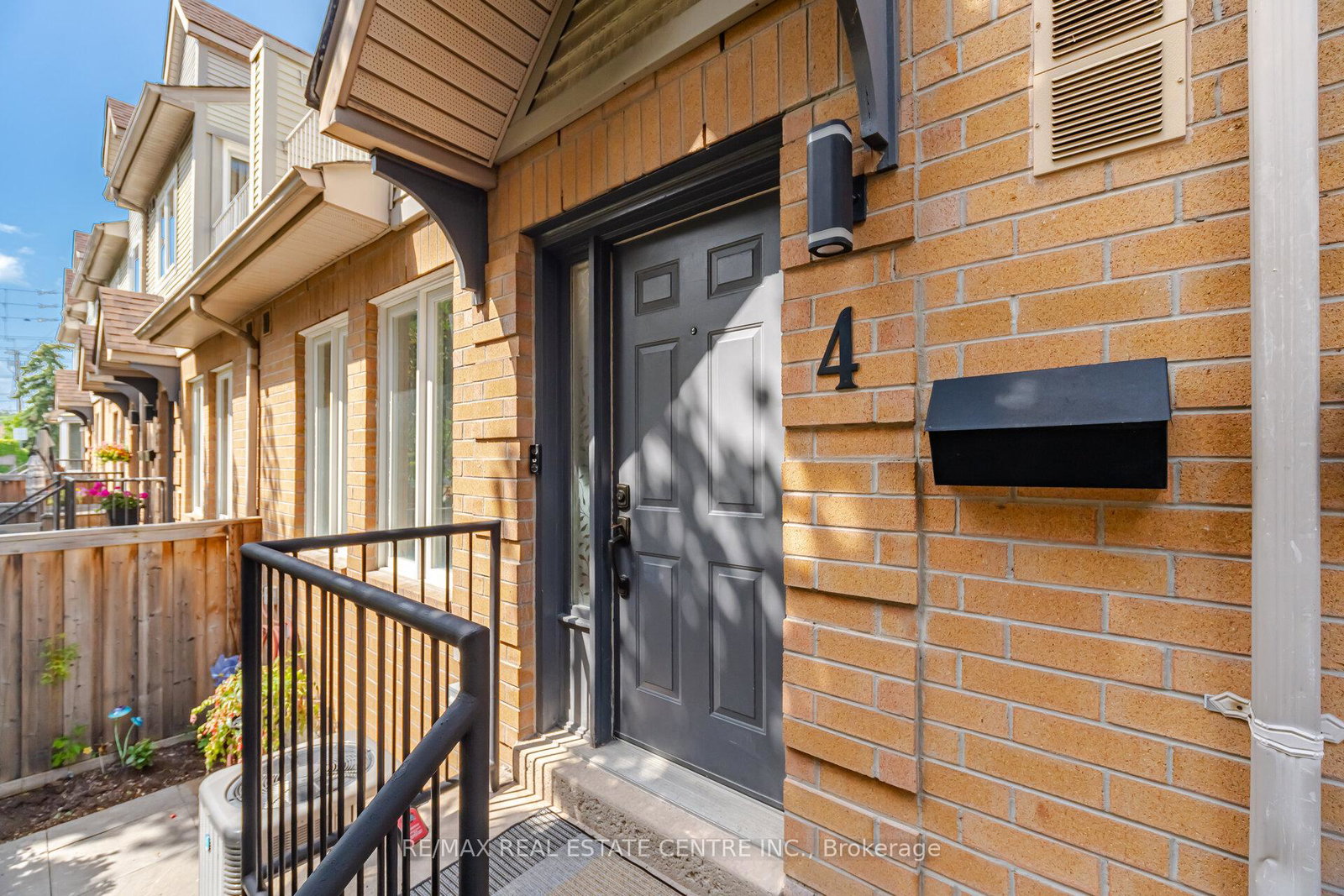1211-parkwest-place-mississauga-ontario-w13519060