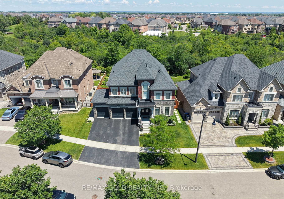 26-spain-crescent-brampton-ontario-w13519346