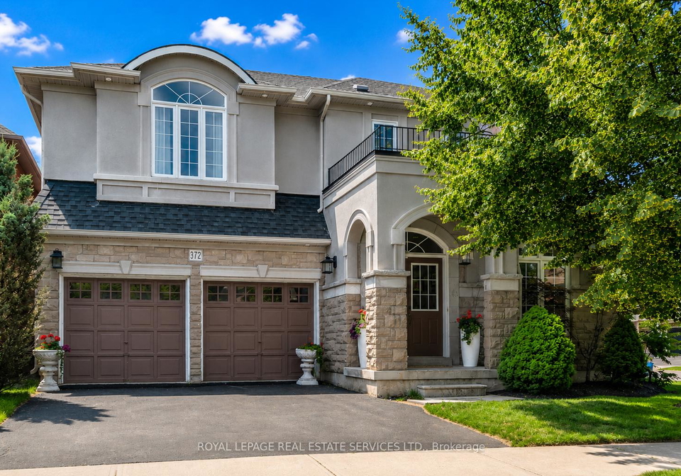372-creek-path-avenue-oakville-ontario-w13519506