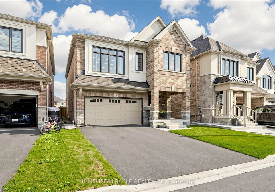 1492-kitchen-court-milton-ontario-w13519636