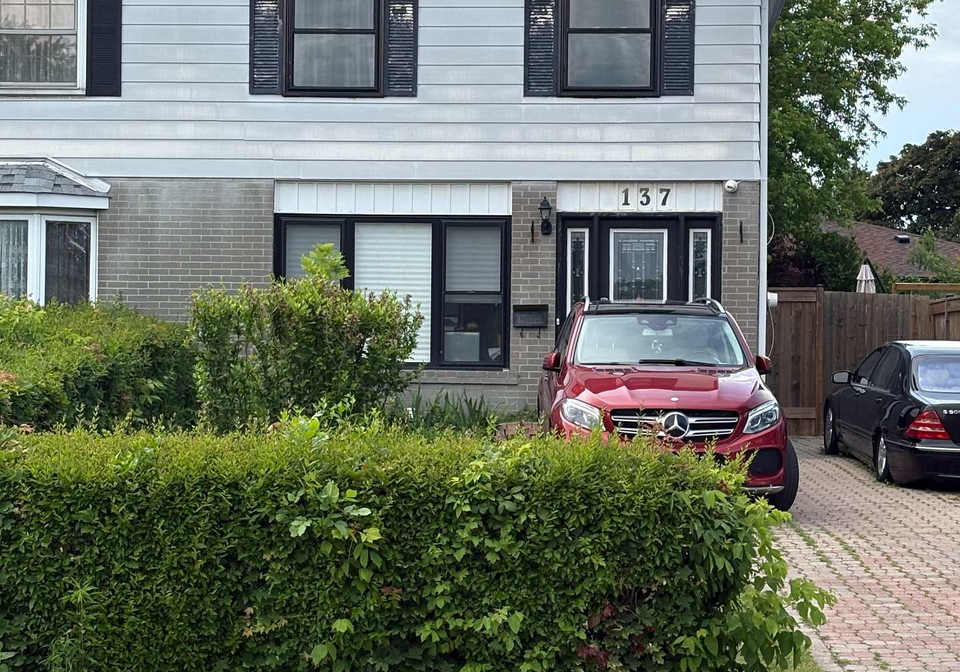 137-madoc-drive-brampton-ontario-w13519688
