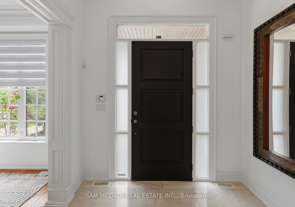 725-queensway-w-mississauga-ontario-w13519882