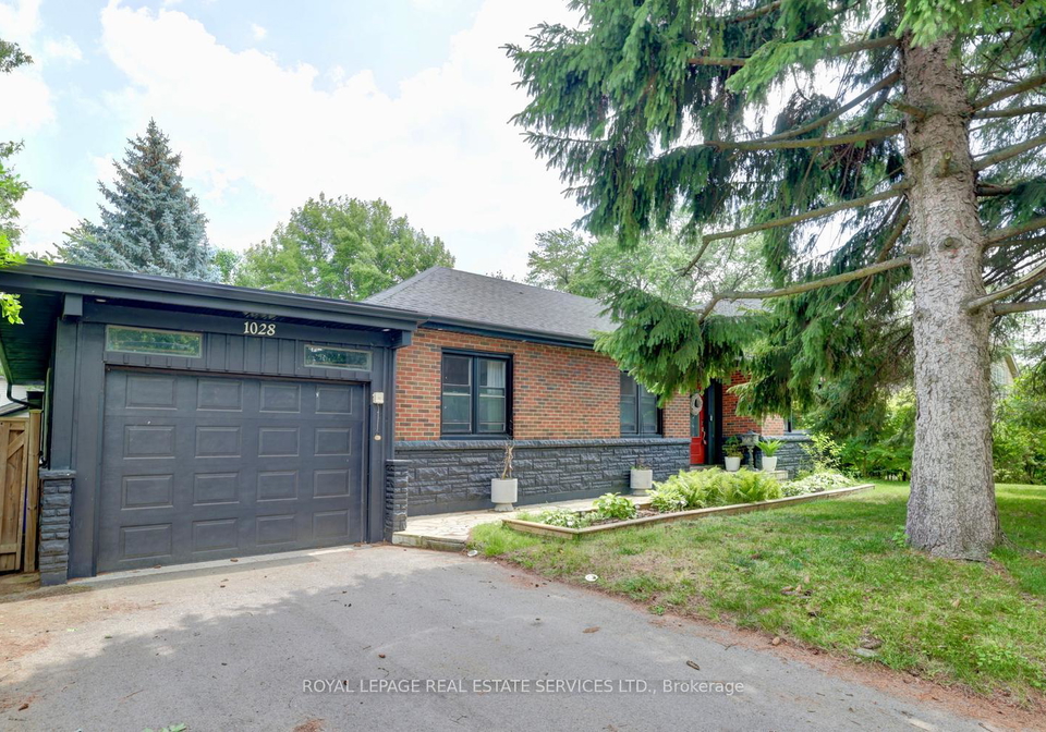 1028-cedar-avenue-burlington-ontario-w13520204