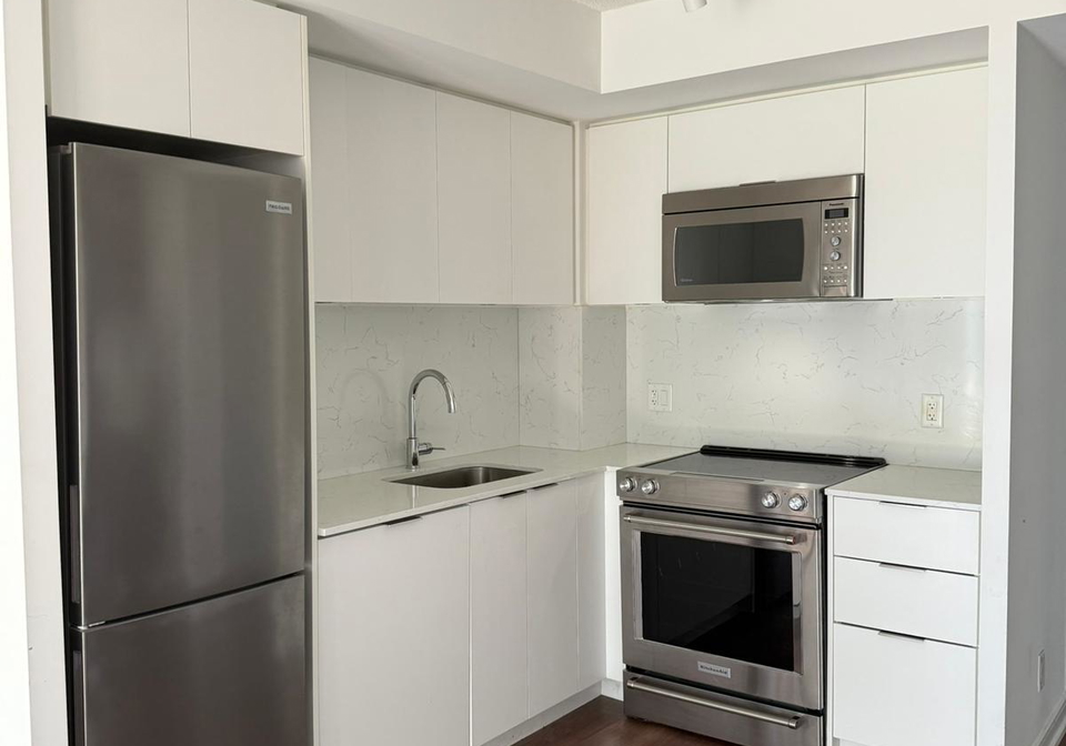 30-samuel-wood-way-toronto-etobicoke-ontario-w13520340
