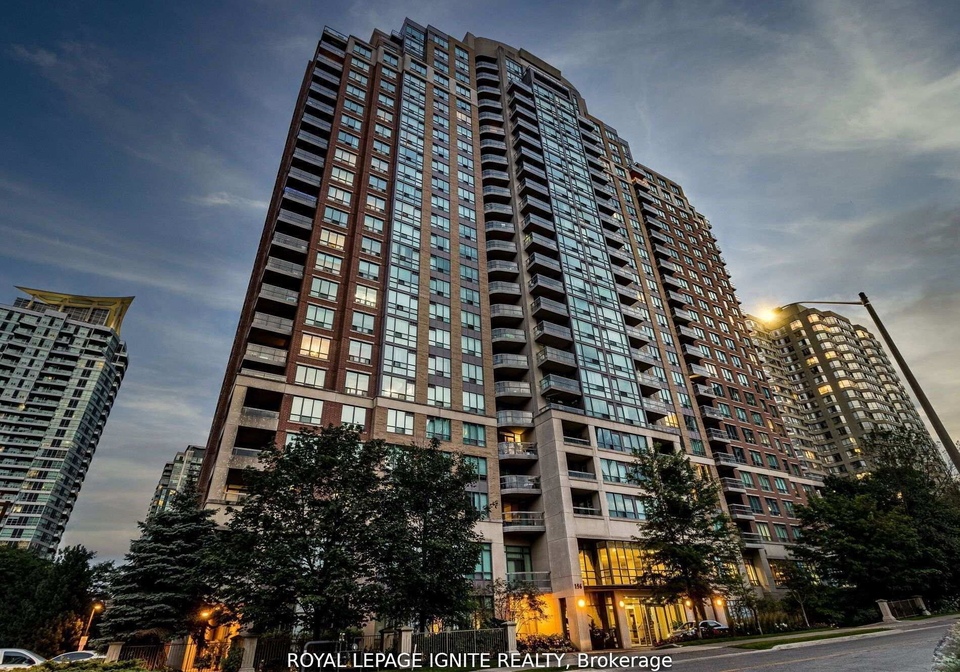 156-enfield-place-mississauga-ontario-w13520522