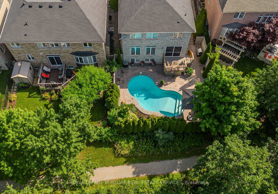 2330-valleyridge-drive-oakville-ontario-w13520576