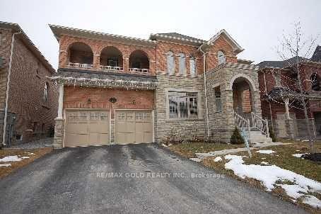 7-royal-links-circle-brampton-ontario-w13520602