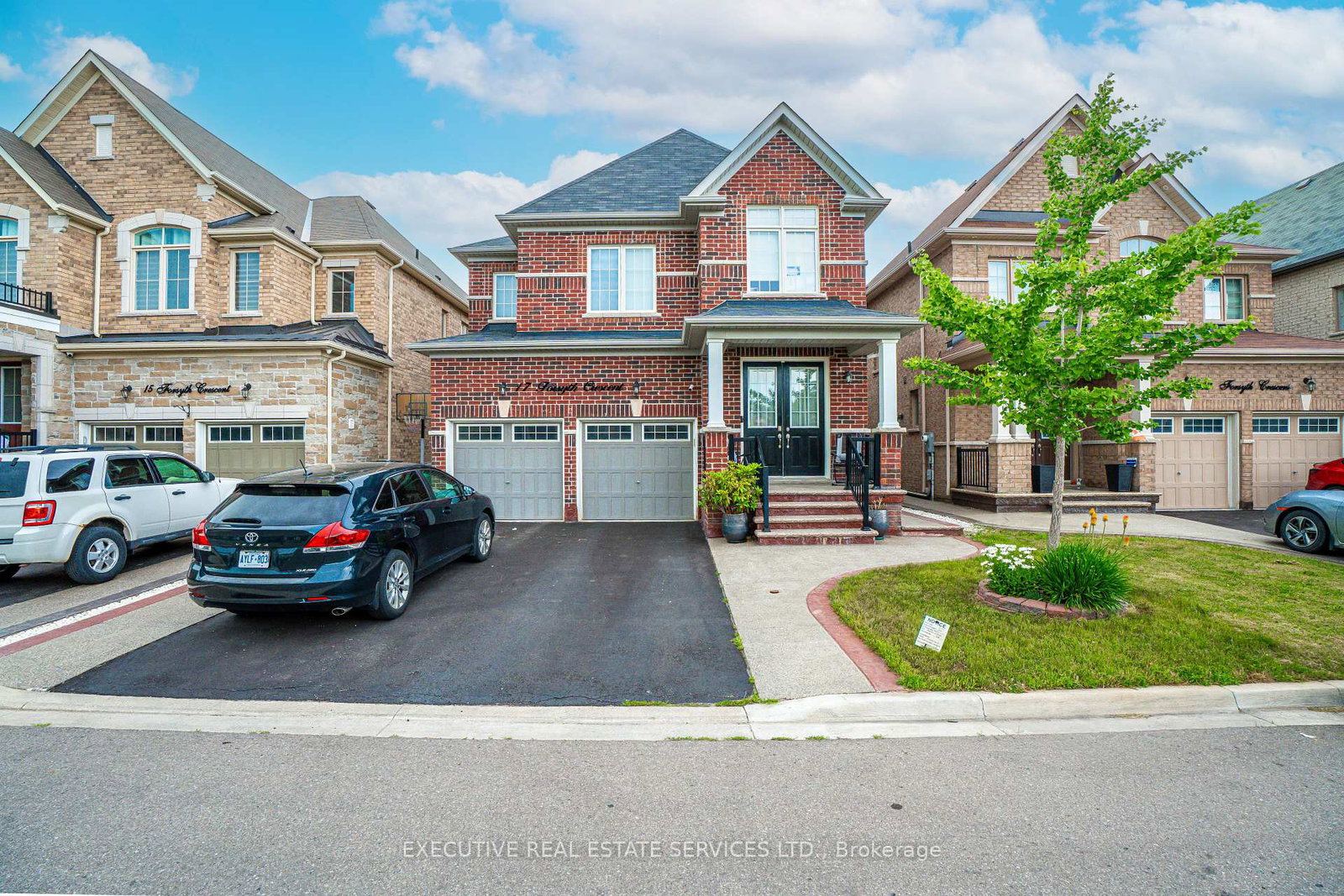 17-forsyth-crescent-brampton-ontario-w13520654