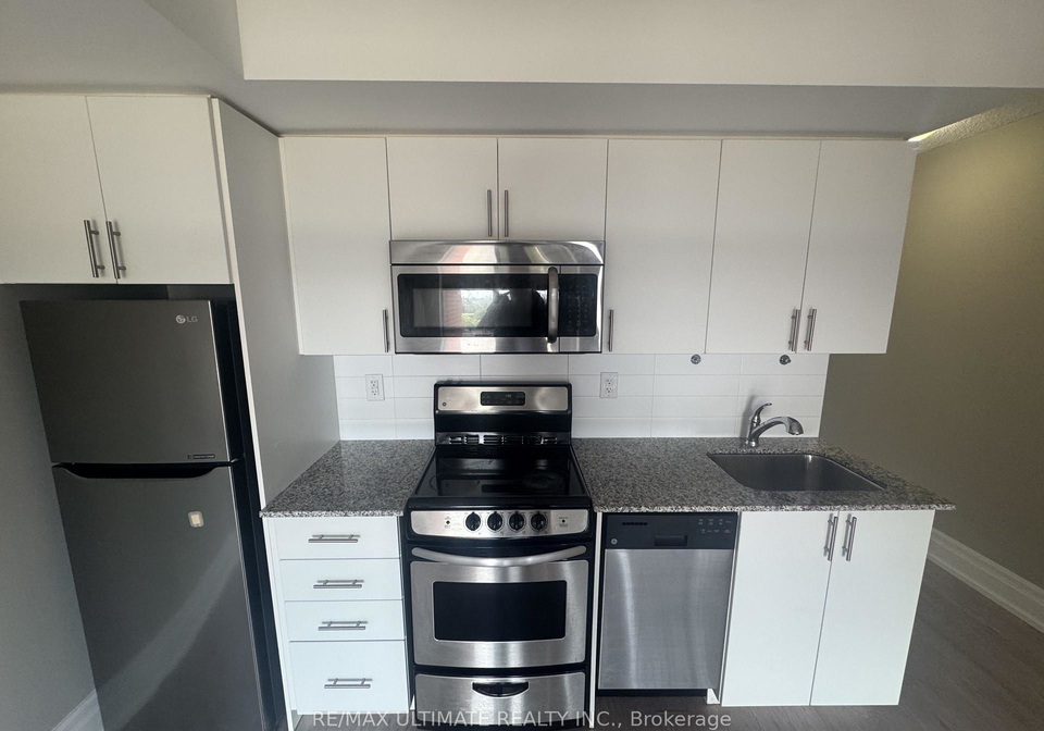 800-lawrence-avenue-w-toronto-north-york-ontario-w13520764