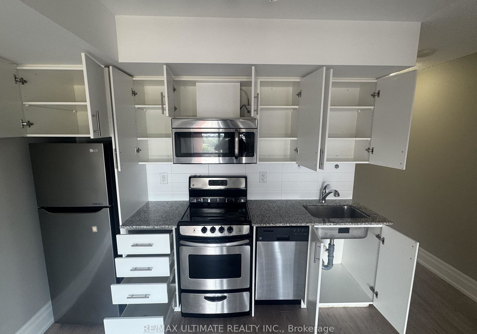 800-lawrence-avenue-w-toronto-north-york-ontario-w13520764