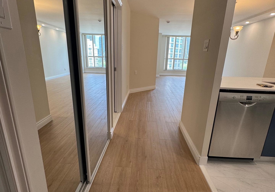 2287-lake-shore-boulevard-w-toronto-etobicoke-ontario-w13520778