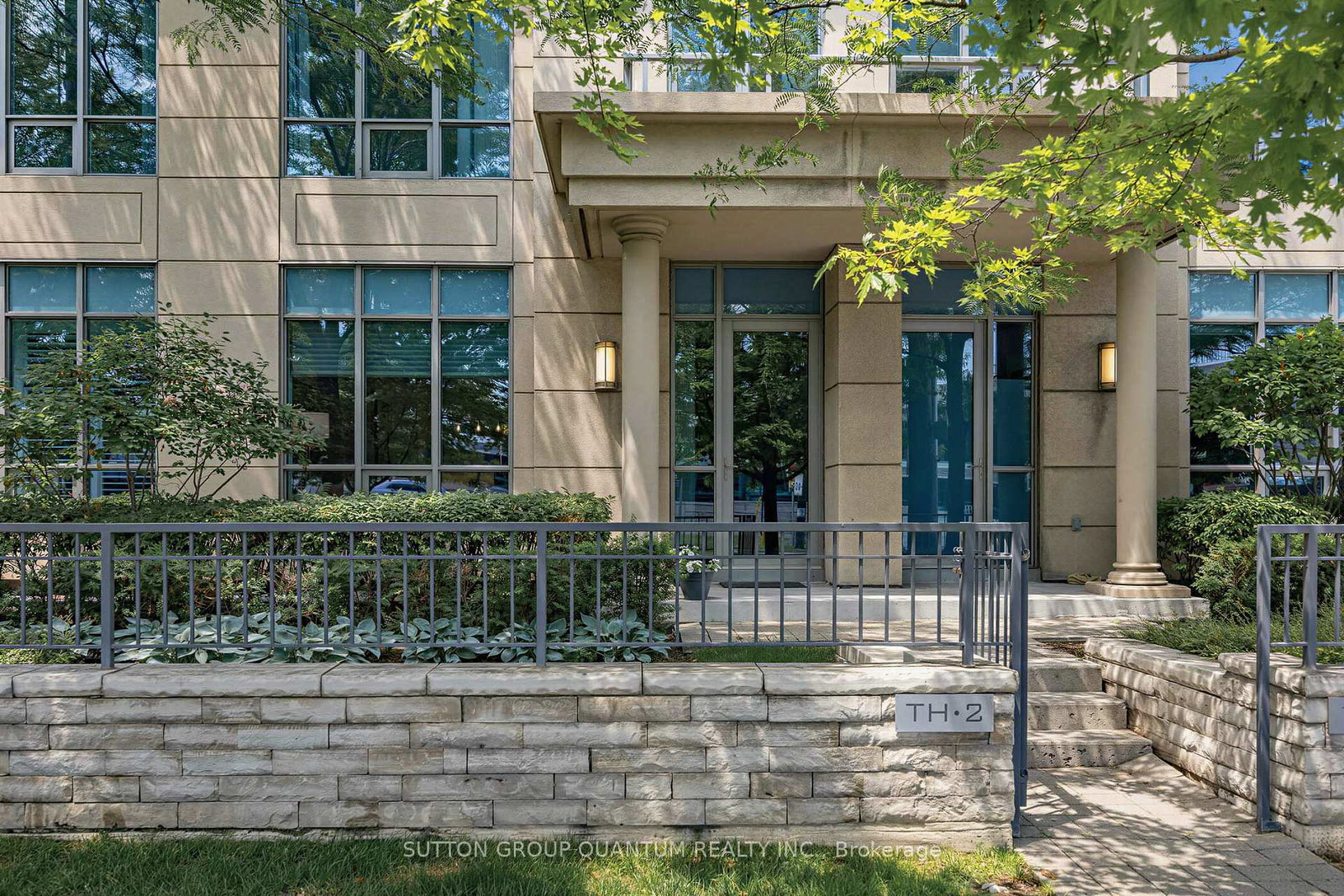 15-viking-lane-toronto-etobicoke-ontario-w13520798