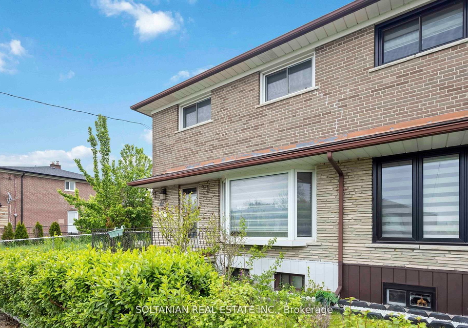 102-elnathan-crescent-toronto-york-ontario-w13521088