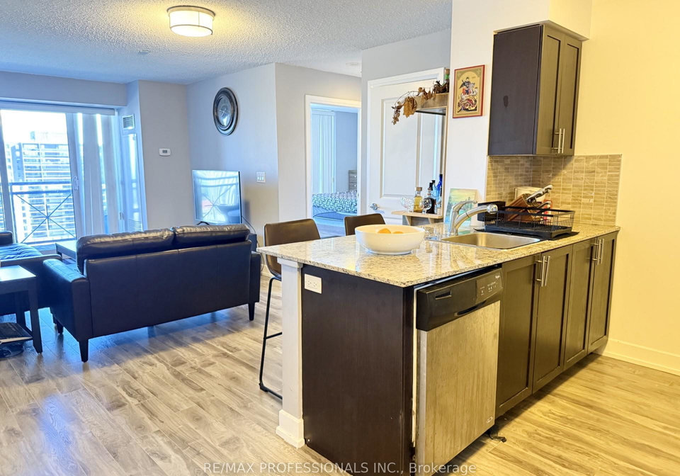 2-eva-road-toronto-etobicoke-ontario-w13521128