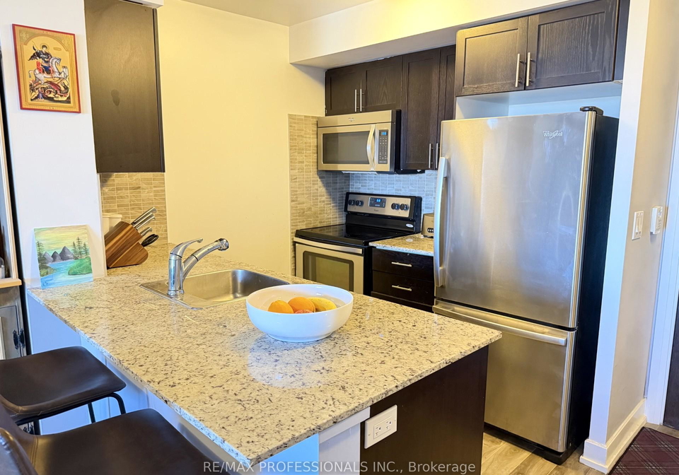 2-eva-road-toronto-etobicoke-ontario-w13521128