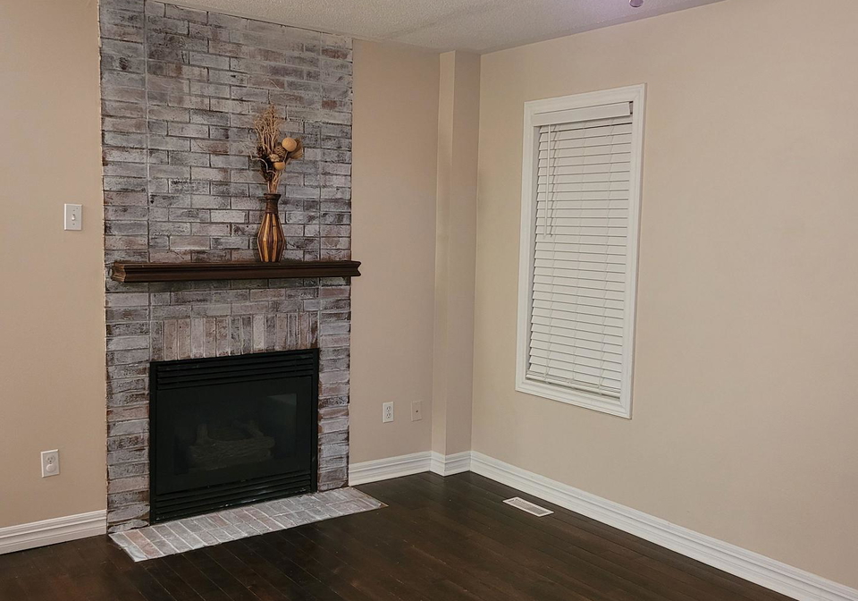 383-jay-crescent-orangeville-ontario-w13521318