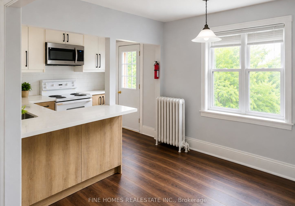 44-hillside-avenue-toronto-etobicoke-ontario-w13521476