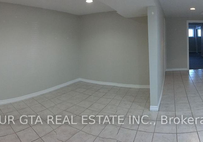 147-bonham-boulevard-mississauga-ontario-w13521520