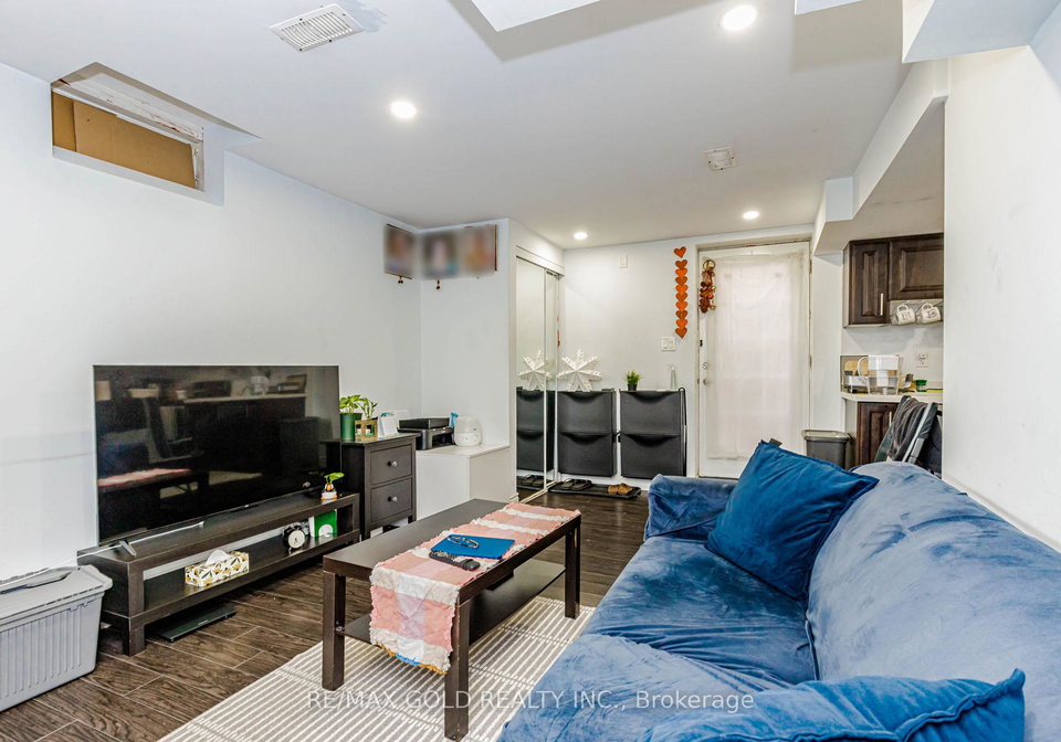 4-trudelle-crescent-brampton-ontario-w13521794