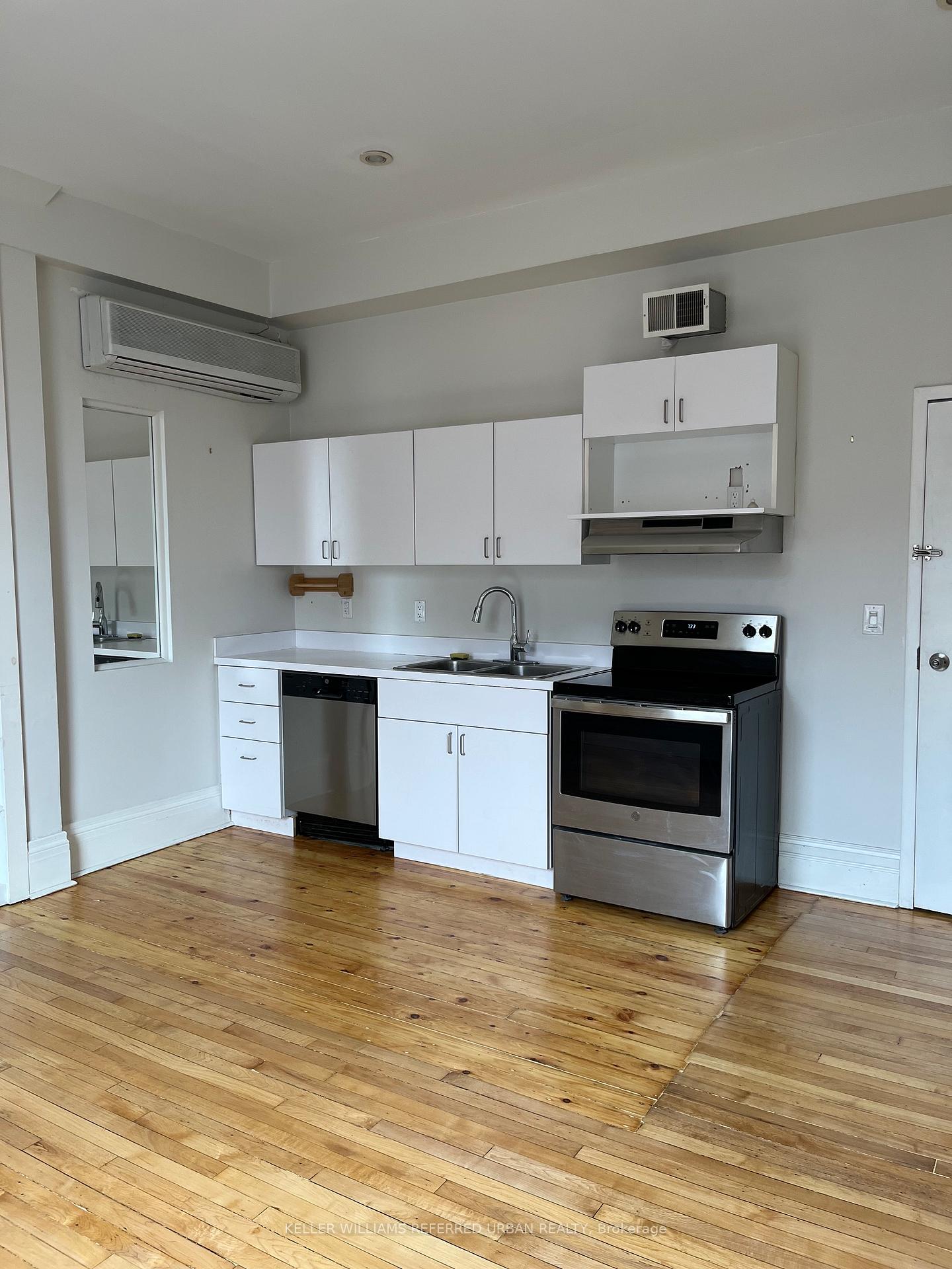 2854-dundas-street-w-toronto-toronto-ontario-w13522036