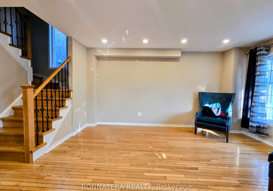 5455-farmcote-drive-mississauga-ontario-w13522038