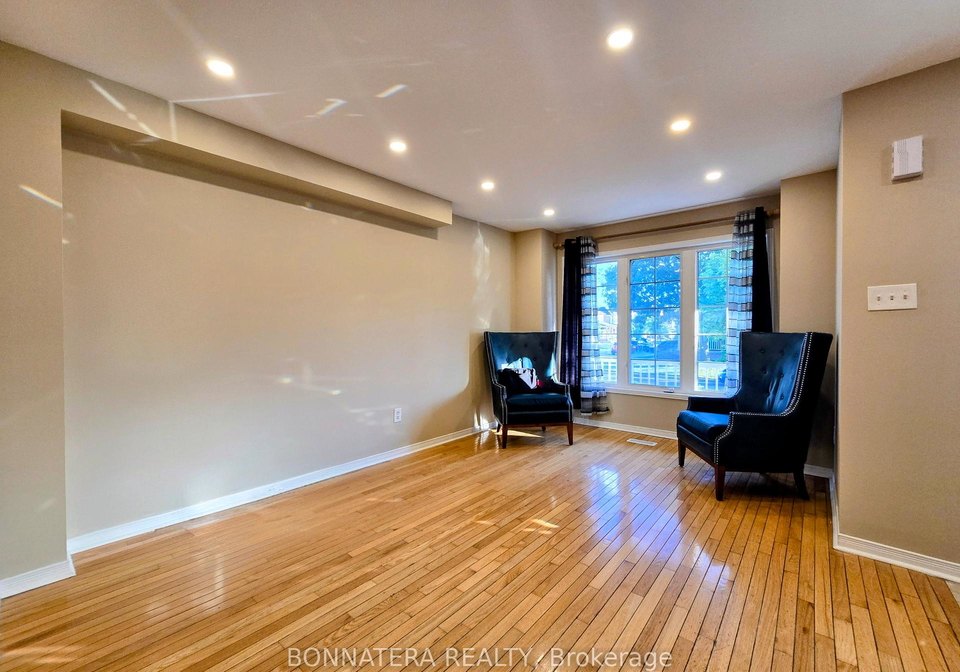 5455-farmcote-drive-mississauga-ontario-w13522038