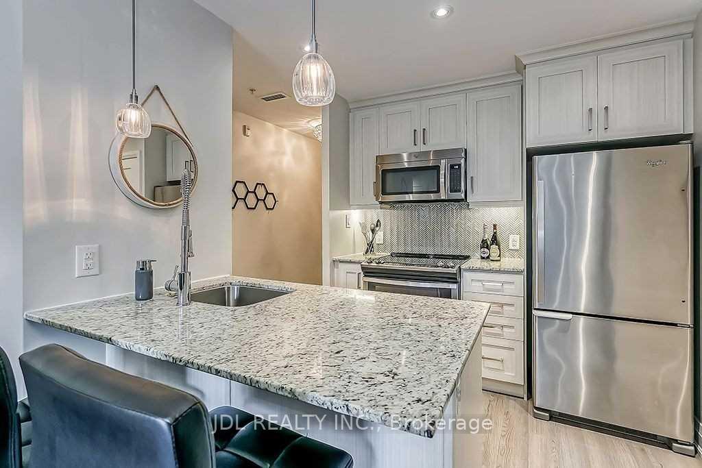 73-washington-avenue-oakville-ontario-w13522102
