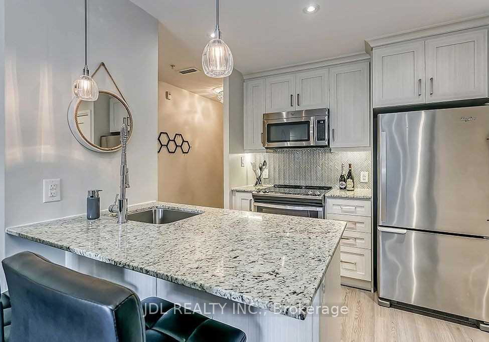 73-washington-avenue-oakville-ontario-w13522102