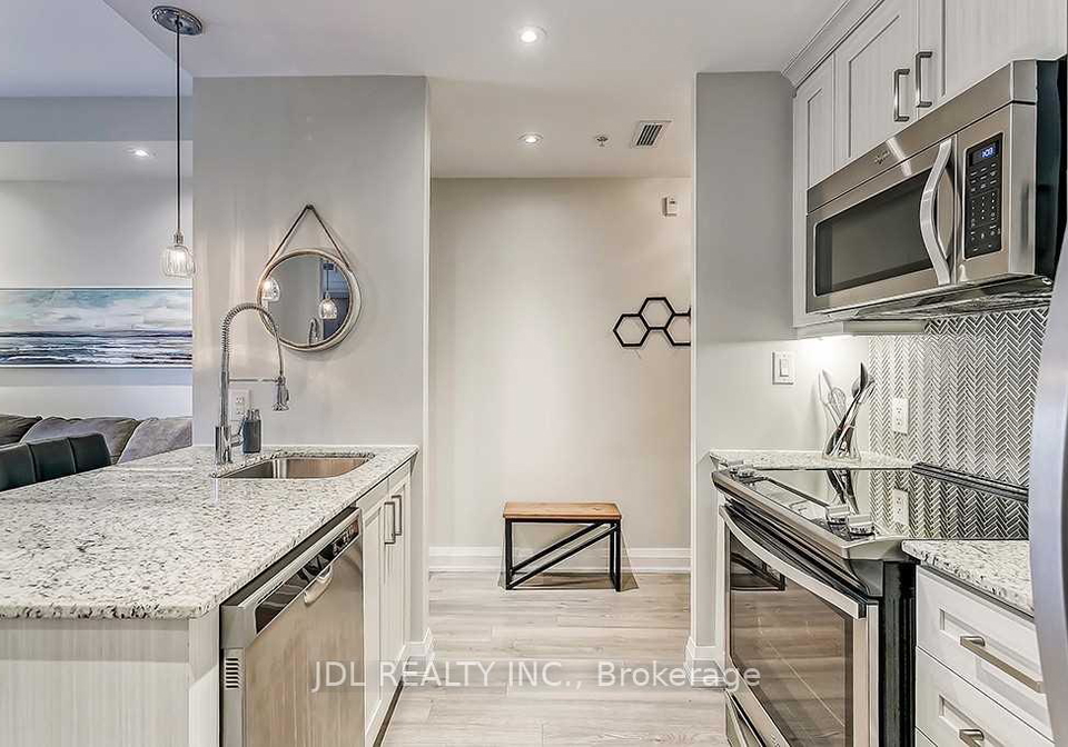 73-washington-avenue-oakville-ontario-w13522102