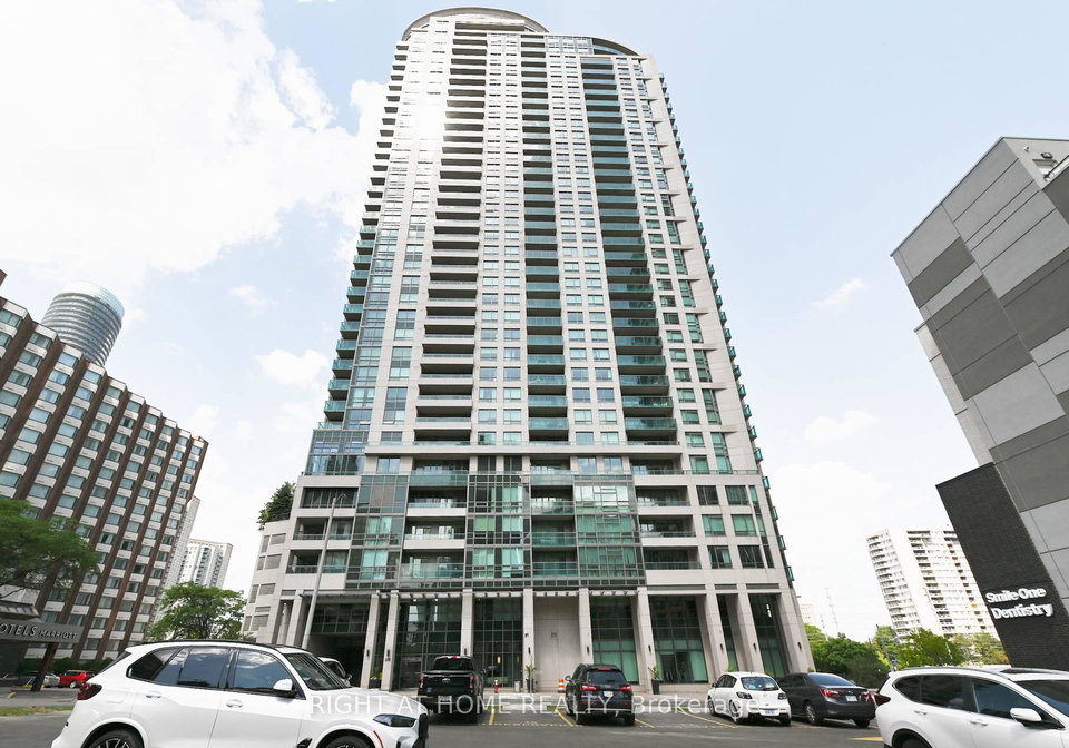 208-enfield-place-mississauga-ontario-w13522310