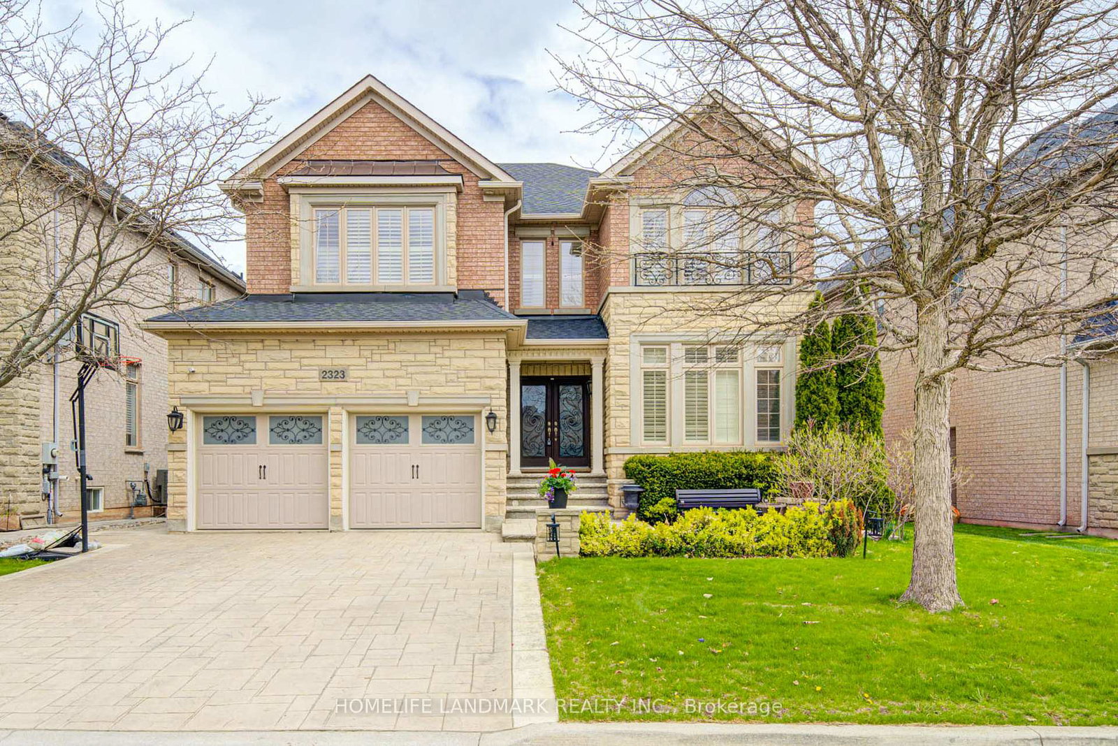 2323-awenda-drive-oakville-ontario-w13522360