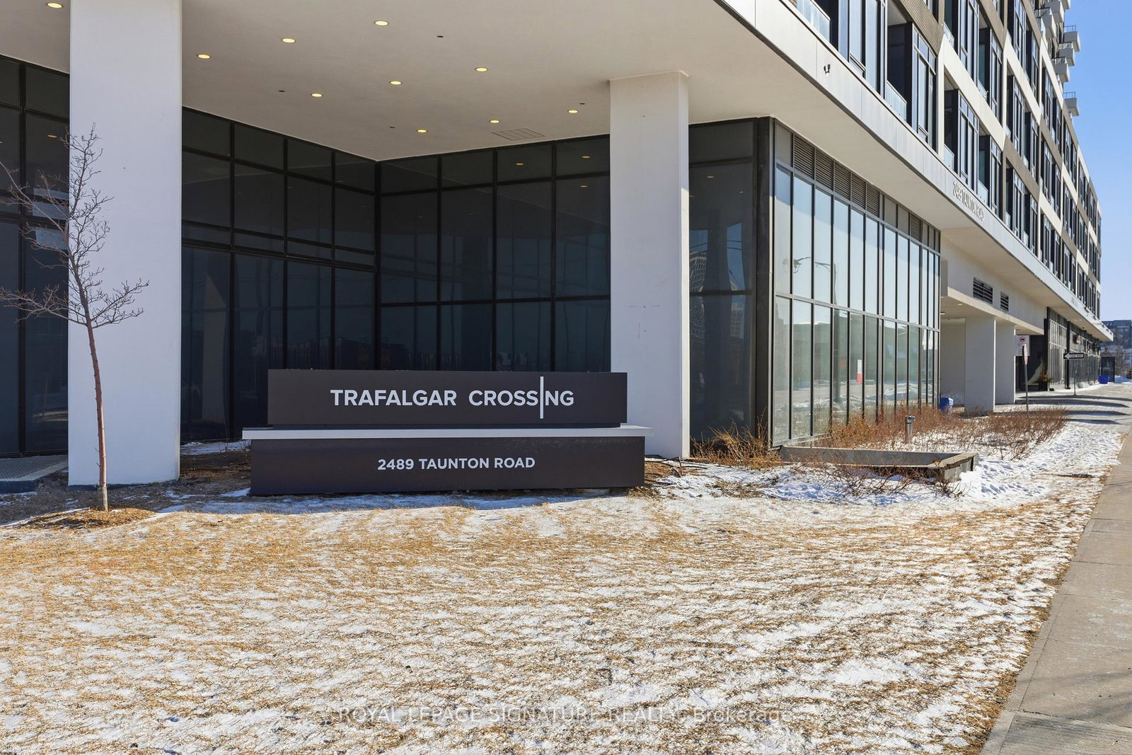 2489-taunton-road-oakville-ontario-w13522604