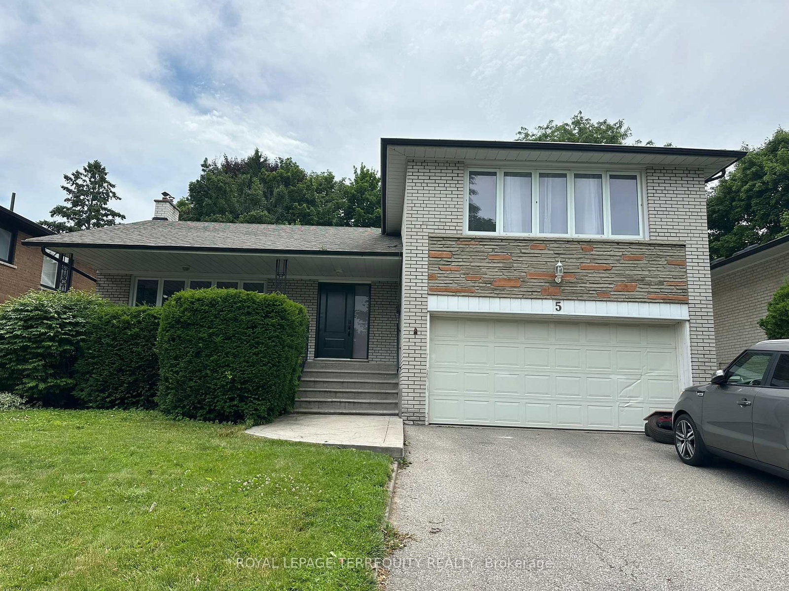 5-hunting-ridge-toronto-etobicoke-ontario-w13522762