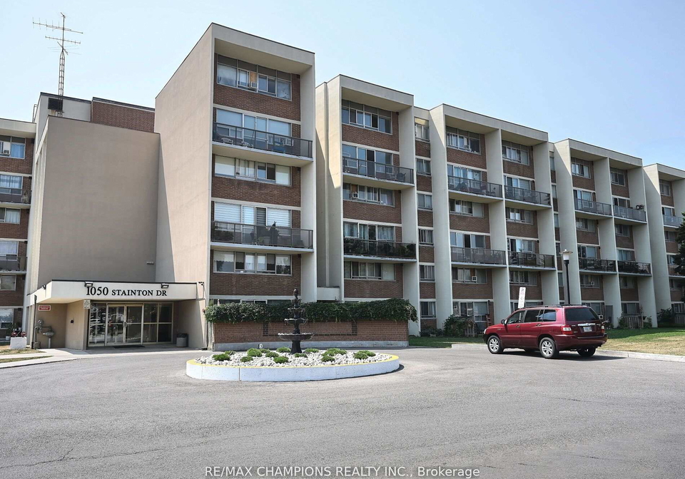 1050-stainton-drive-e-mississauga-ontario-w13523114