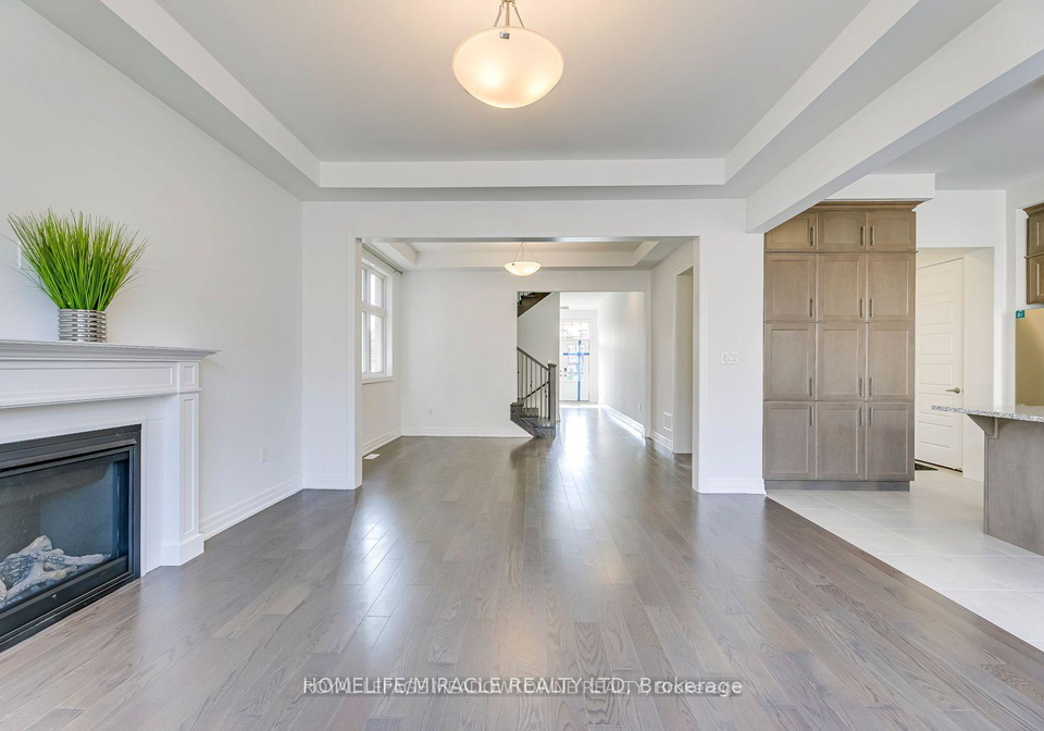 3133-moss-gardens-oakville-ontario-w13523396