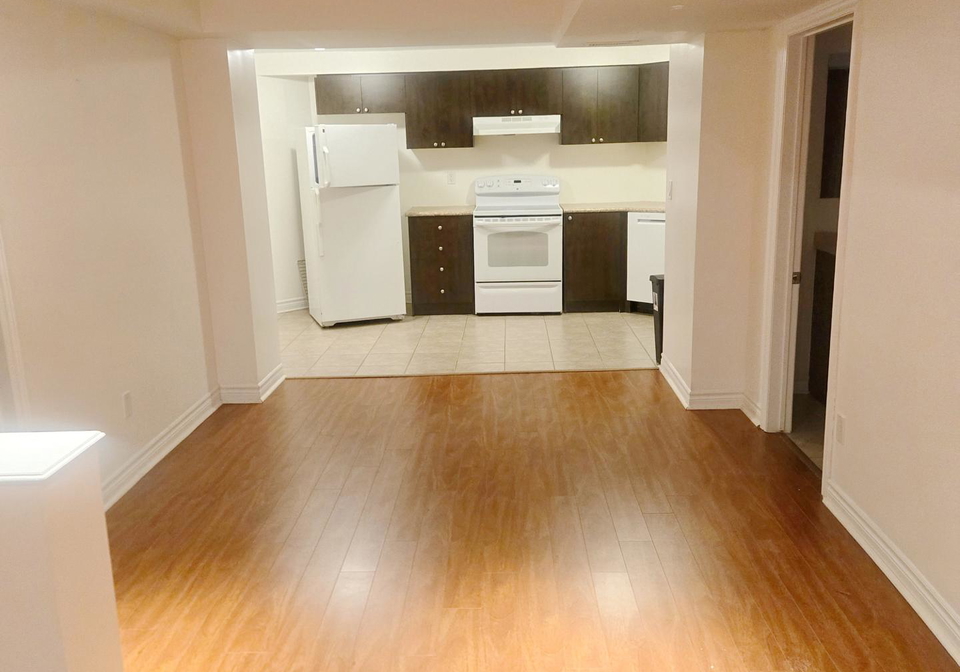 4594-bismark-crescent-mississauga-ontario-w13523456