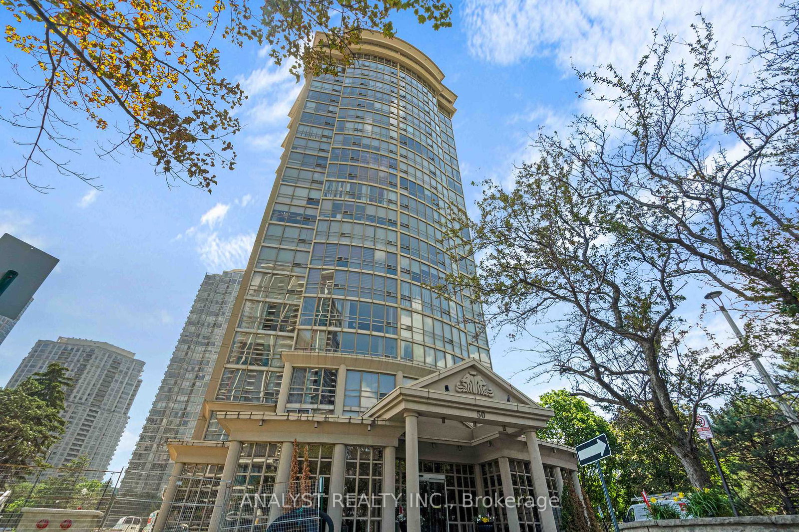50-eglinton-avenue-w-mississauga-ontario-w13523492