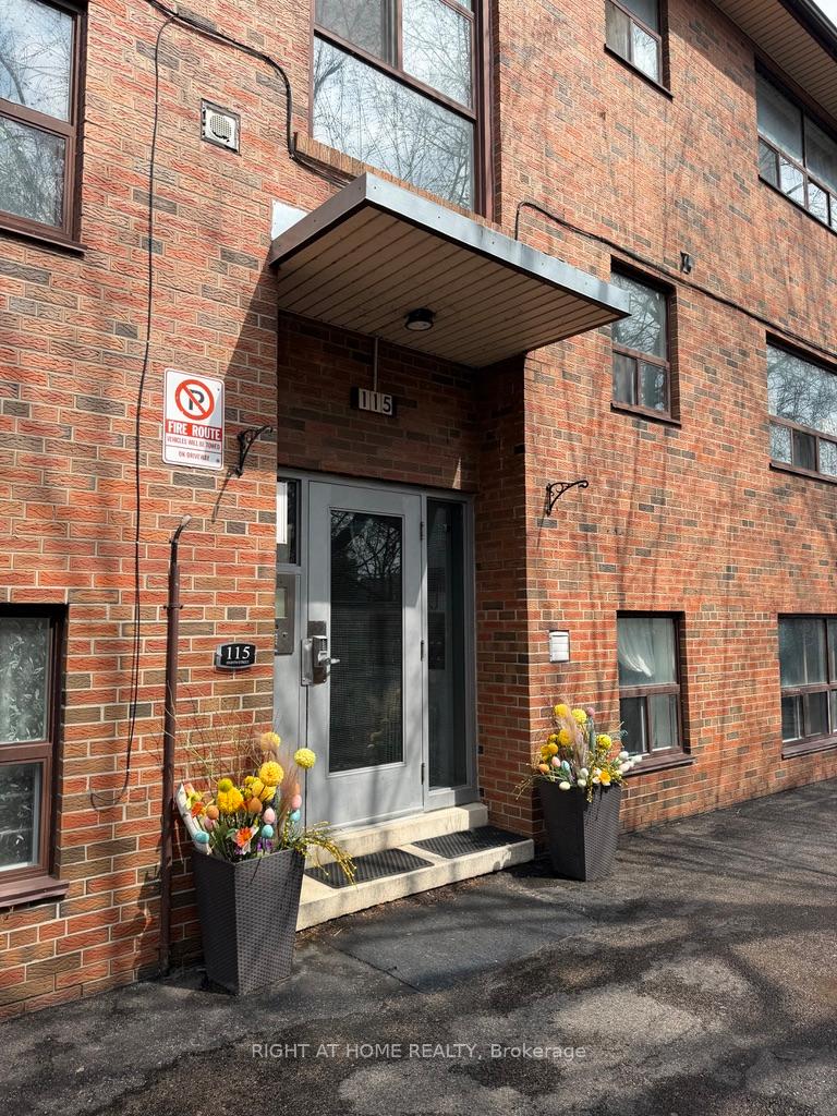 115-eighth-street-toronto-etobicoke-ontario-w13523630