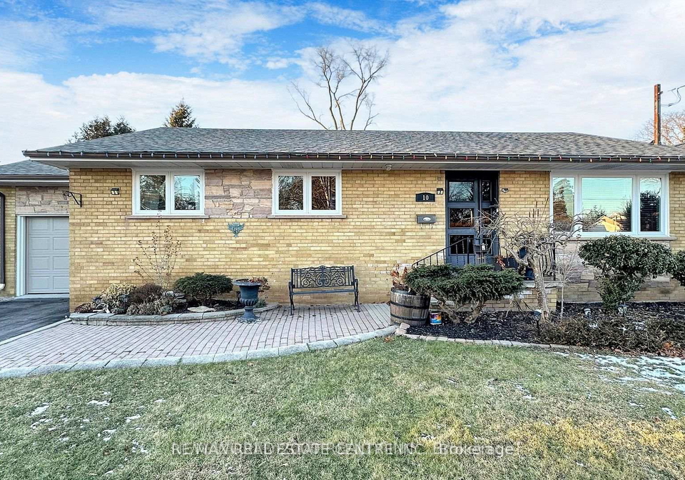 10-suburban-drive-mississauga-ontario-w13523644