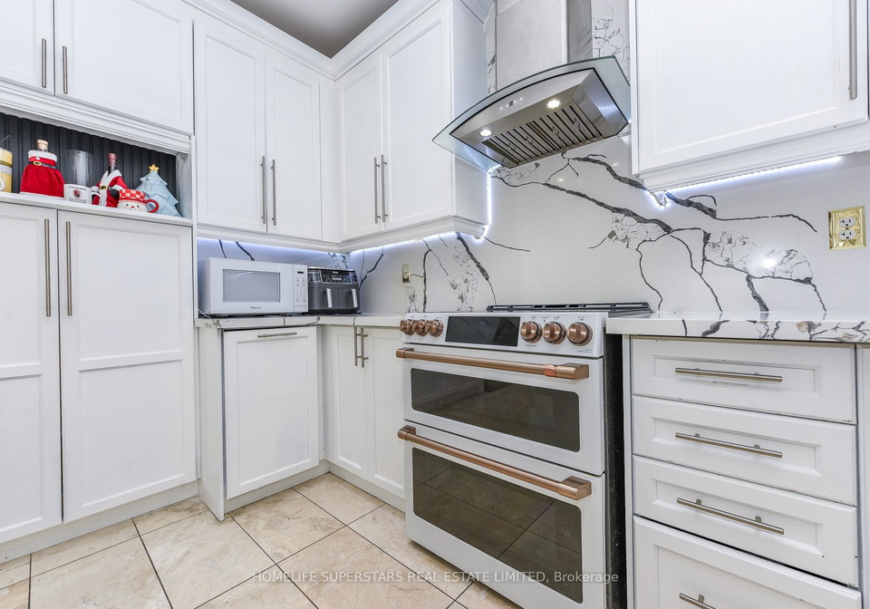 36-lucky-lane-brampton-ontario-w13523712