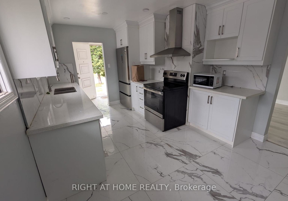 68-elnathan-crescent-toronto-york-ontario-w13523990