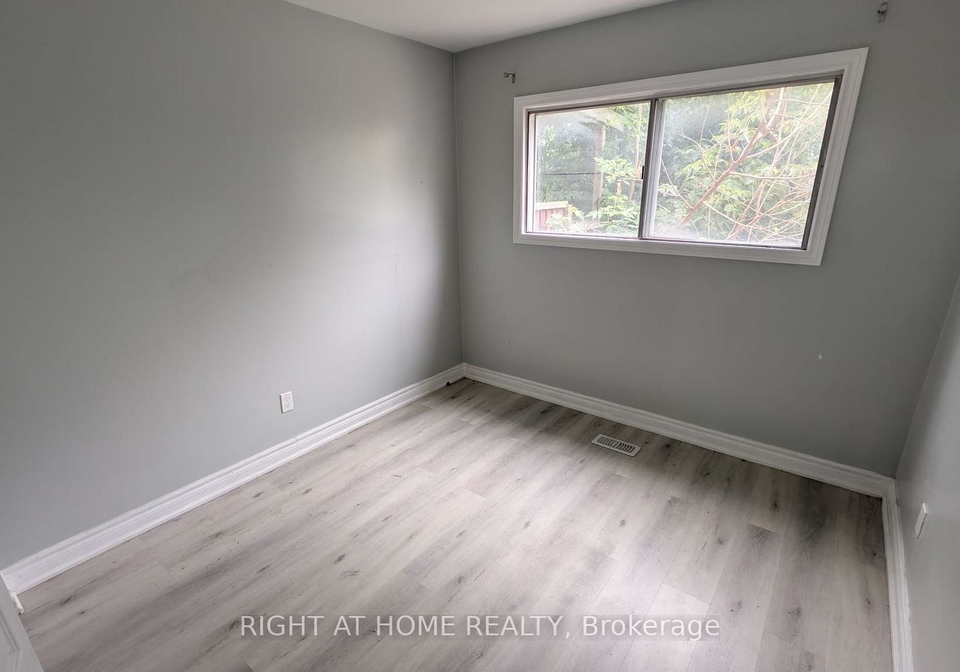 68-elnathan-crescent-toronto-york-ontario-w13523990