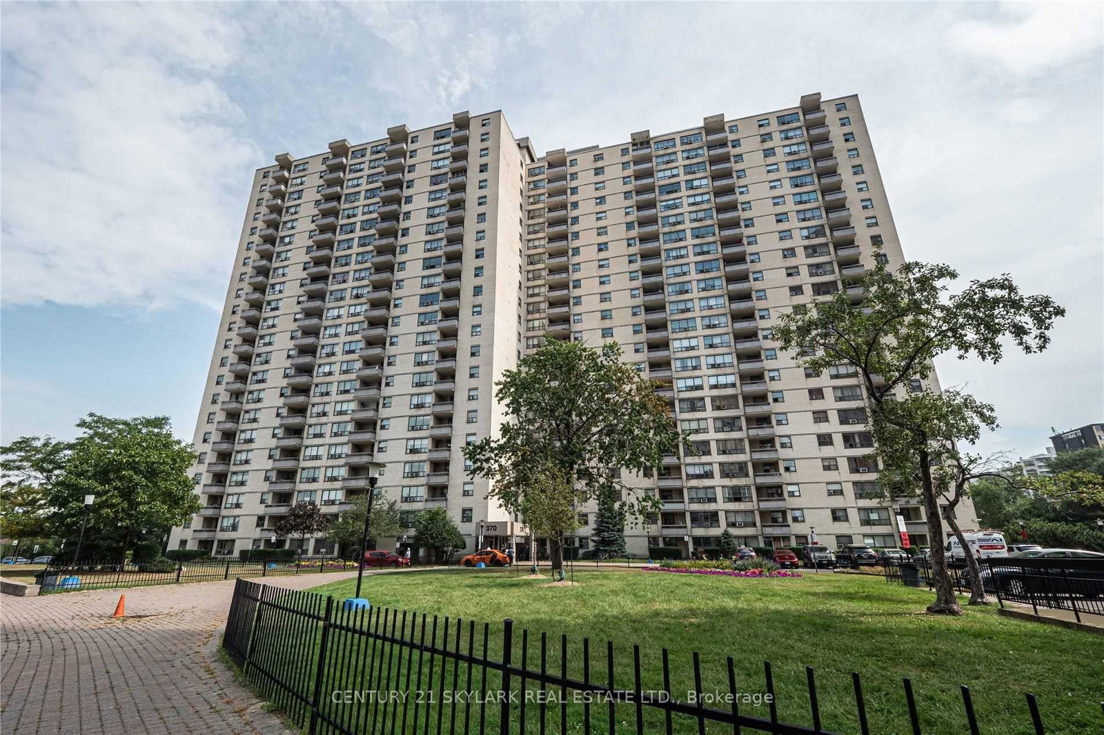 370-dixon-road-toronto-etobicoke-ontario-w13524202